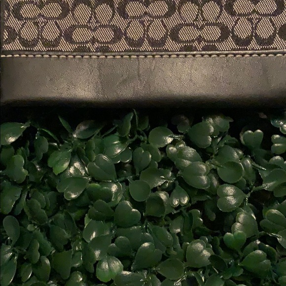 Coach Signature Cardholder - Picture 4 of 5